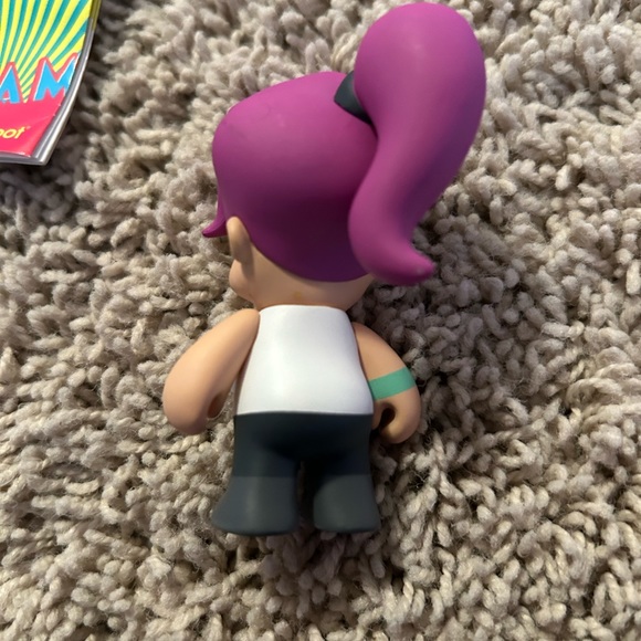 KidRobot Leela Futurama figurine - Picture 3 of 7